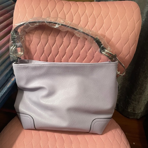 MKF NWT leather lilac hobo bag - Picture 2 of 4